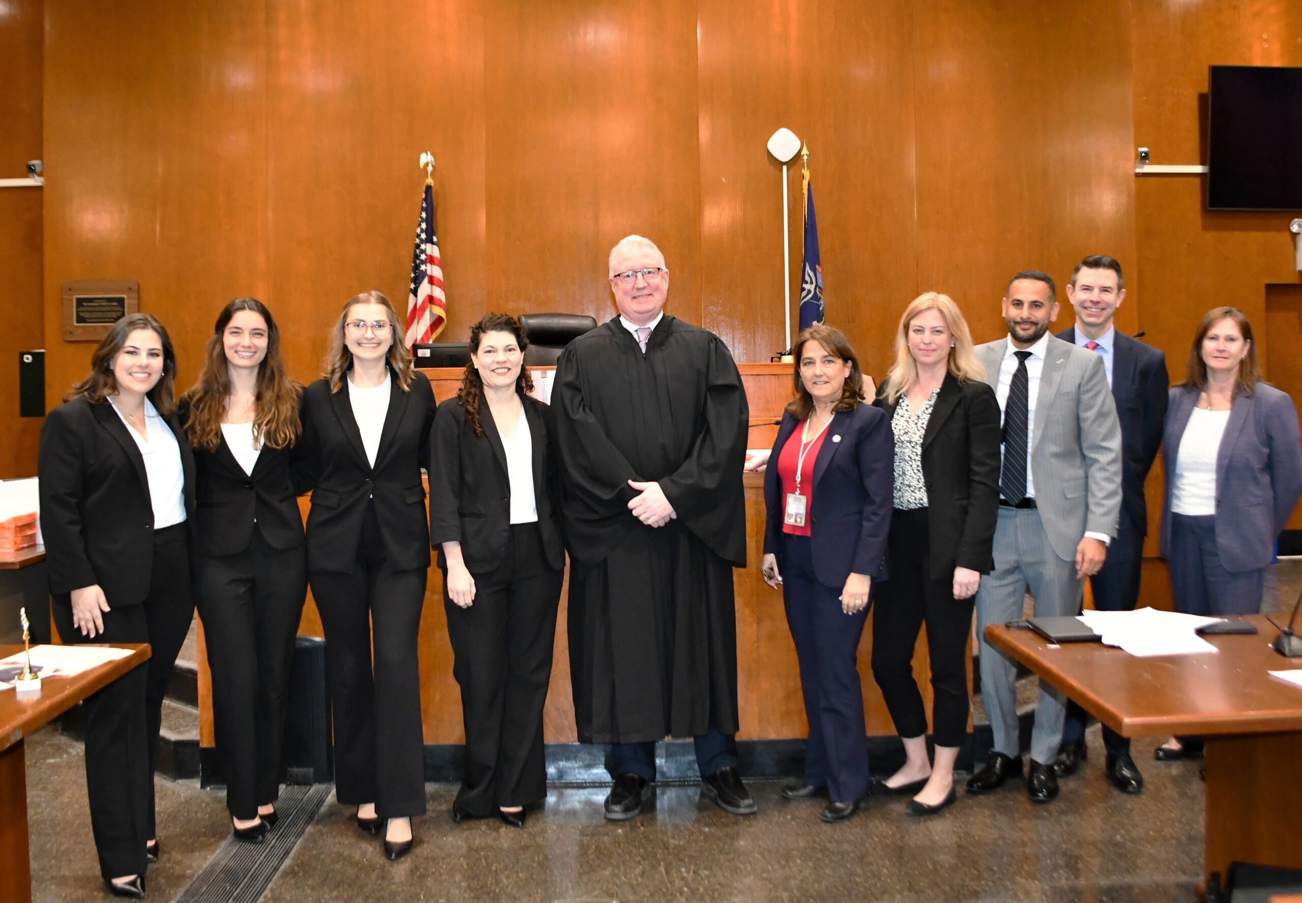 WHAT IS A DA visual data 5